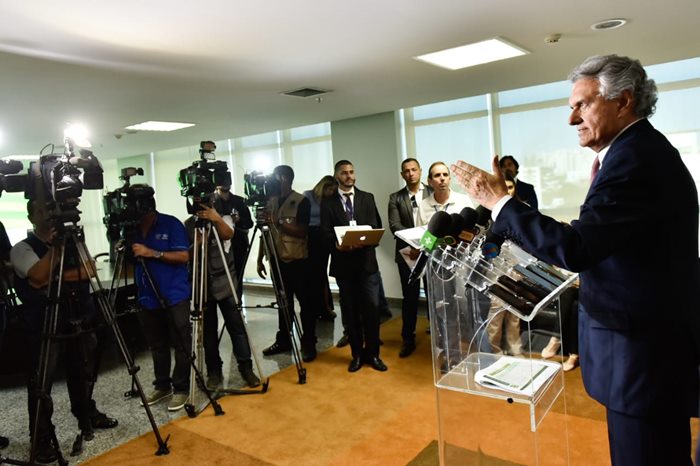 Ronaldo Caiado em coletiva de imprensa sobre a reforma adminstrativa.